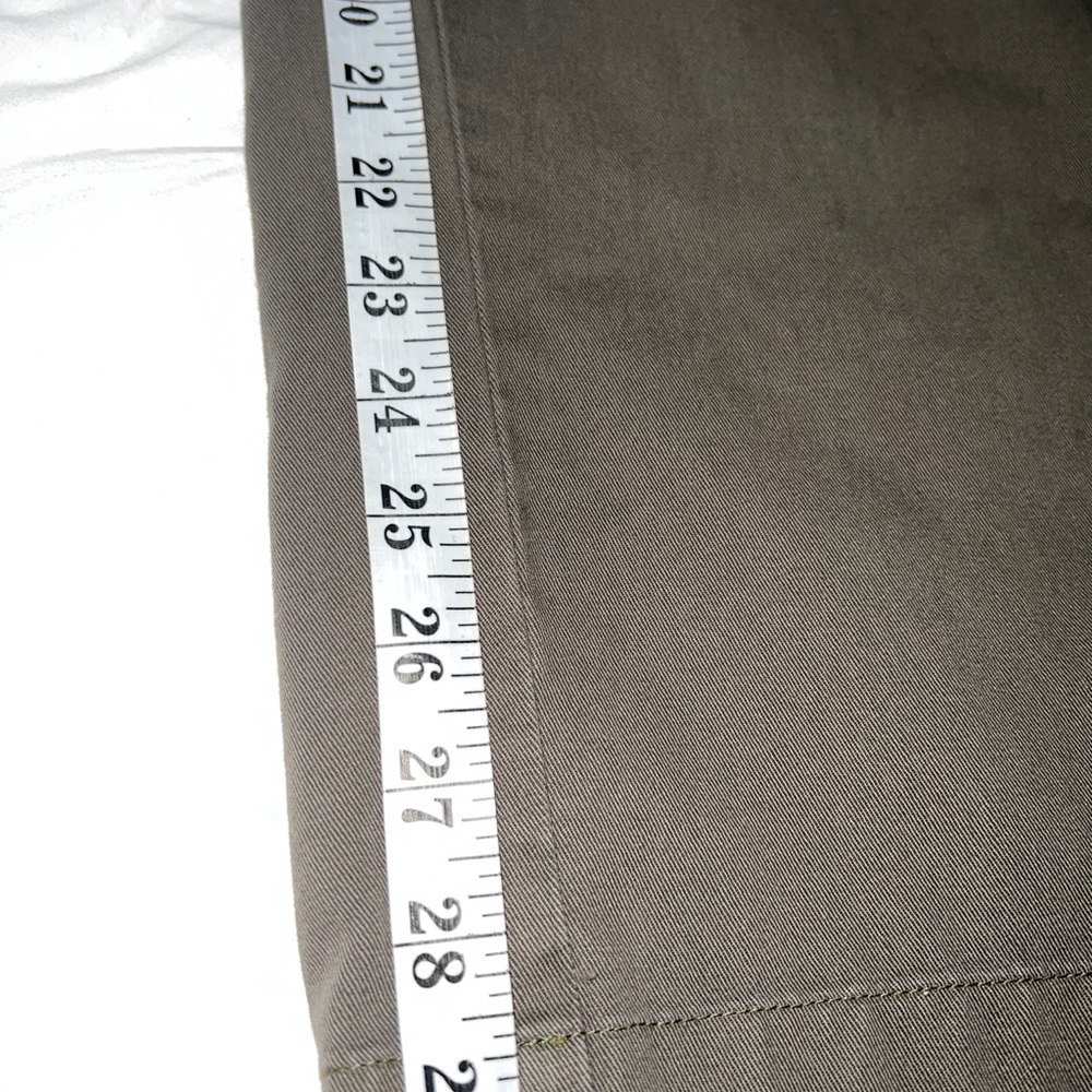 LL BEAN Olive Green Dress Chino Favorite Fit Straight Leg Size 20 Regular - Picture 10 of 11
